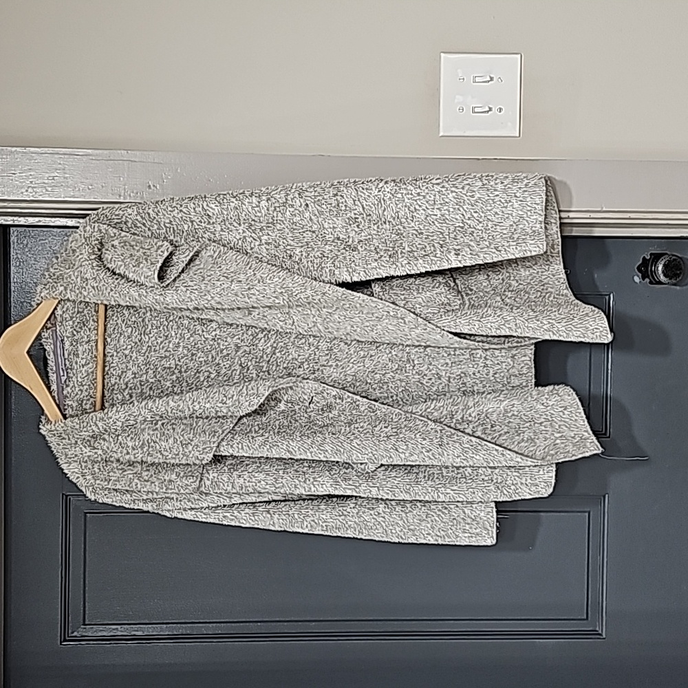Soft Surroundings Light Gray Lounge Fluffy Sweater Sz M - Very soft!!